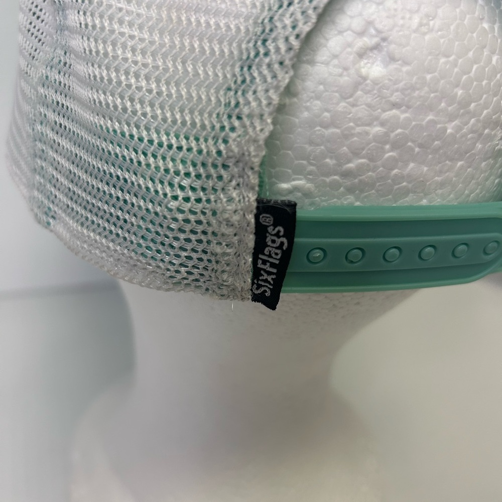“Six Flags” Women’s Mint Green and Coral Pink Wonder Woman Baseball/Trucker Hat - Picture 6 of 9
